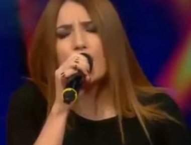 Τουρκάλα τραγουδάει Χαρούλα Αλεξίου στο «The Voice» (video)